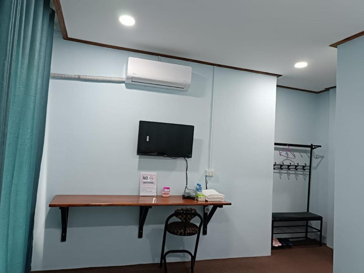 ເຮືອນພັກບີວີ Hotel Ban Thongchai-Tai Exterior foto